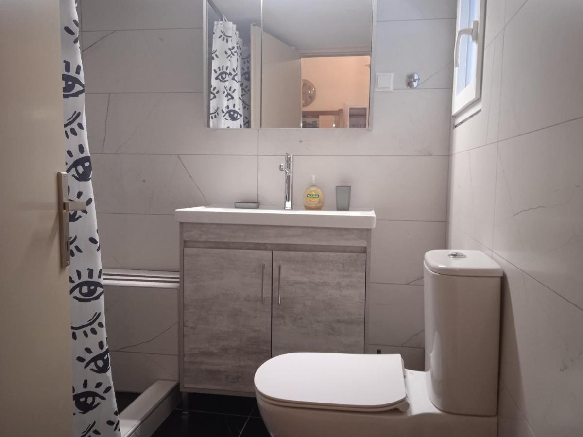 Central Home Kavala "Private Parking" エクステリア 写真