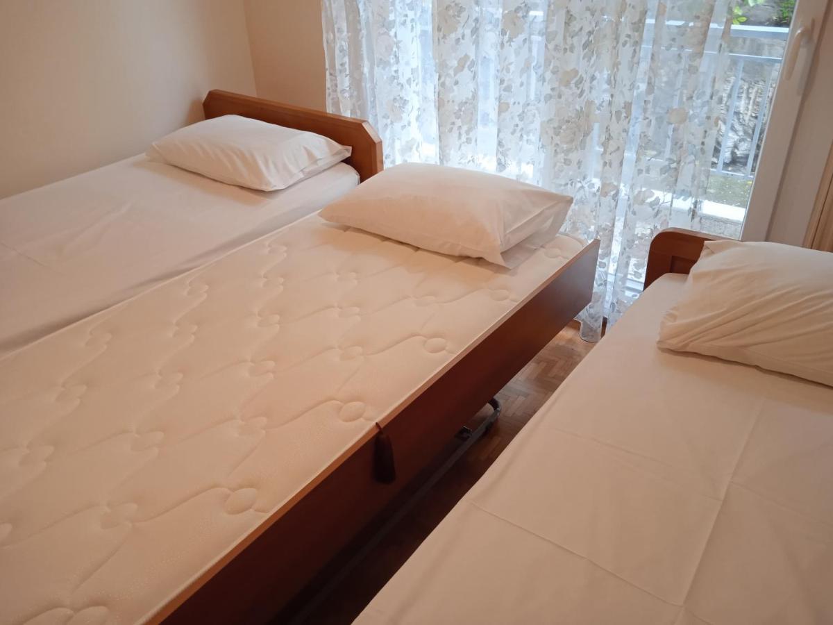 Central Home Kavala "Private Parking" エクステリア 写真